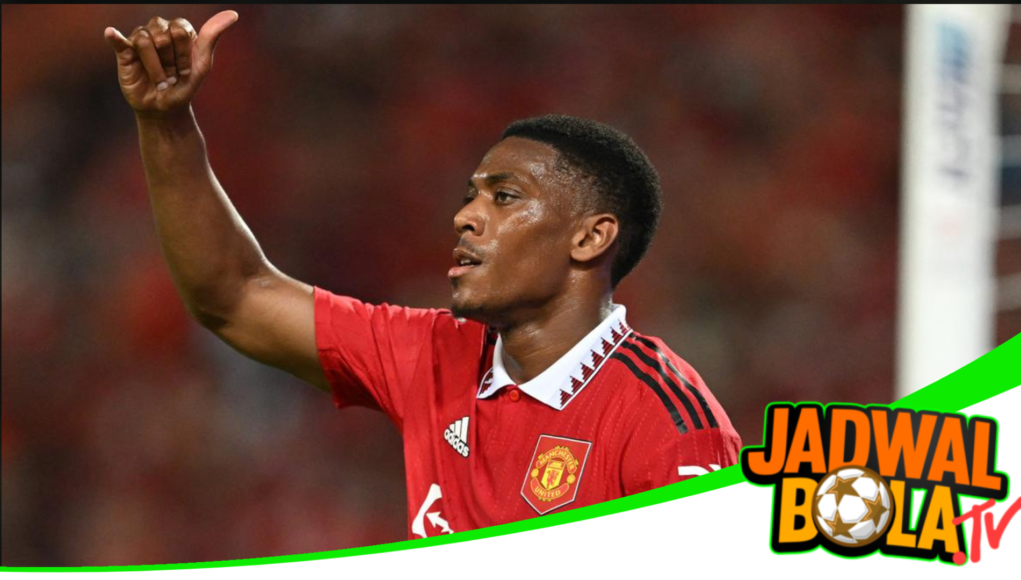 Anthony Martial Makan Gaji Buta? Desas-Desus Transfer Beredar!