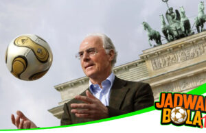 Franz Beckenbauer: Legenda Sepak Bola yang Tak Terlupakan Franz Beckenbauer: Legenda Sepak Bola yang Tak Terlupakan
