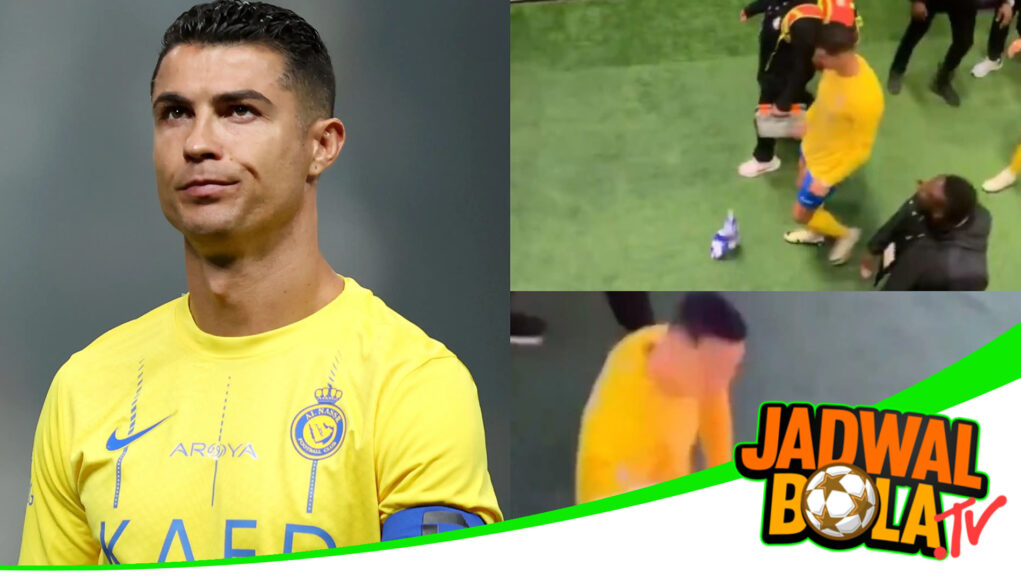 Aksi Kontroversi Cristiano Ronaldo di Piala Riyadh Menuai Banyak Reaksi Aksi Kontroversi Cristiano Ronaldo di Piala Riyadh Menuai Banyak Reaksi
