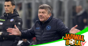 Performa Napoli Tak Sesuai, De Laurentiis Tunjuk Pelatih Baru Performa Napoli Tak Sesuai, De Laurentiis Tunjuk Pelatih Baru