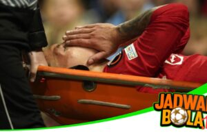 2 Pemain MU Alami Cedera Saat Pertandingan Derby Manchester 2 Pemain MU Alami Cedera Saat Pertandingan Derby Manchester