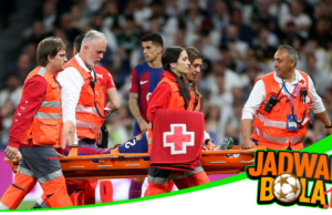 Cedera Frenkie de Jong Mengancam Partisipasinya di Euro 2024? Cedera Frenkie de Jong Mengancam Partisipasinya di Euro 2024?